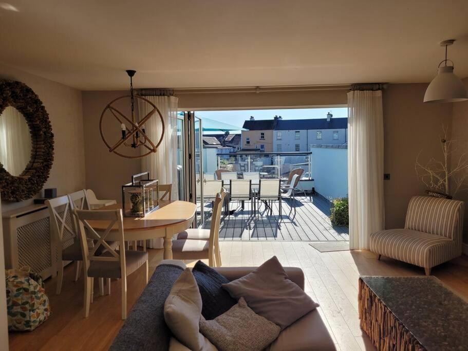 Central Modern Townhouse In Saundersfoot Villa Eksteriør bilde